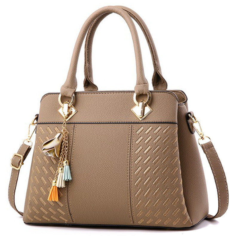Lingge Embroidered Handbag Foreign Trade New Women's Large Bag Shoulder Bag Middle-aged Crossbody Bag Simple All-match Elegant