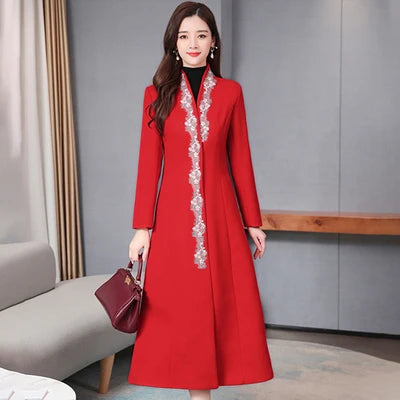 Autumn and winter new fashion wild long thickened ladies Slim temperament plus size woolen coat embroidered woolen trench coat