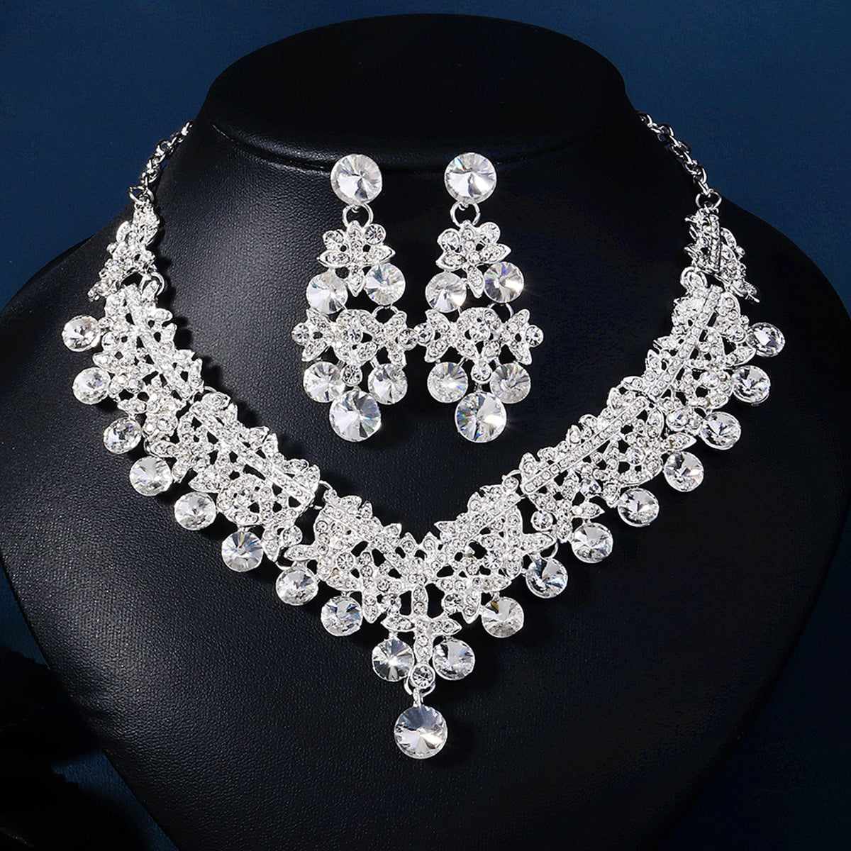 European and American Bride Jewelry Three-piece Suit High-class Dance Wedding Jewelry Alloy Diamond Crown Necklace Earrings suit