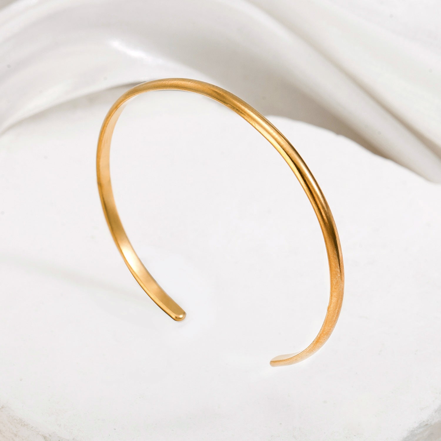 Cross-Border Fashion Personalized Electroplated Non-Fading Women's Bracelet with a Light Luxury and High-End Feel, Open Ring-Shaped Simple Bracelet
