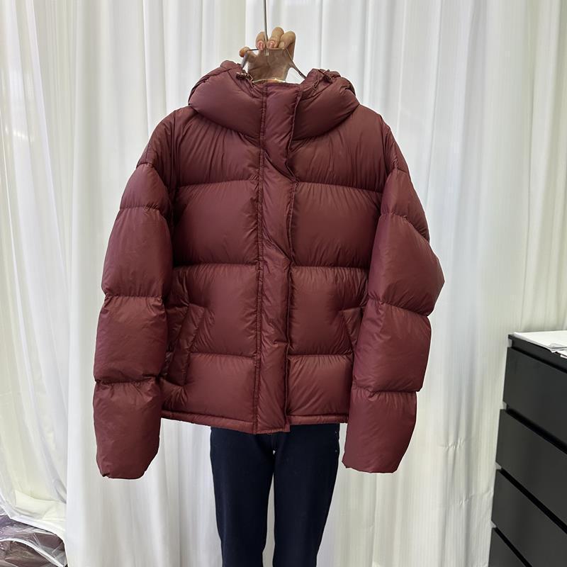Short, Thick Cotton Jacket for Petite Women, 2026 Winter Trendy Fashion New Hooded Warm Puffer Jacket
