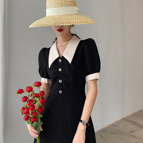 2026 Summer New Style French Color-Blocking Elegant Slim-Fit Dress with a Vintage Hepburn Style