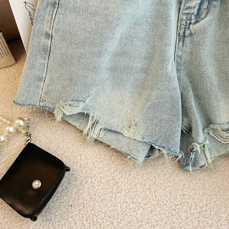 Summer 2023 New High Waist Slimming Design Sense Ripped Wide Leg Denim Shorts Women's Pants All-match Hot Pants