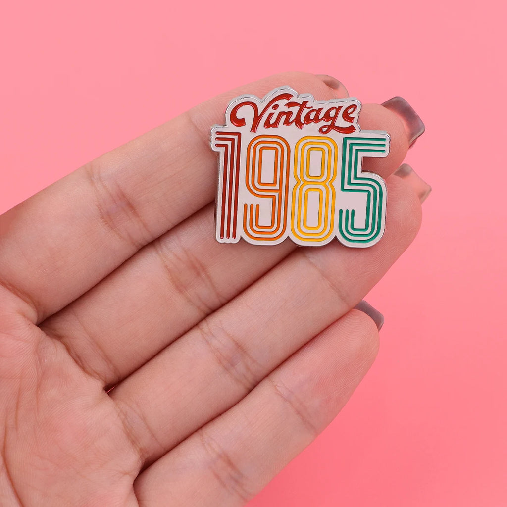 Vintage 1985 Brooch Creative Tape Enamel Pins Music TV Lapel Pin For Backpack Clothing Accessories Metal Badge Jewelry Gift