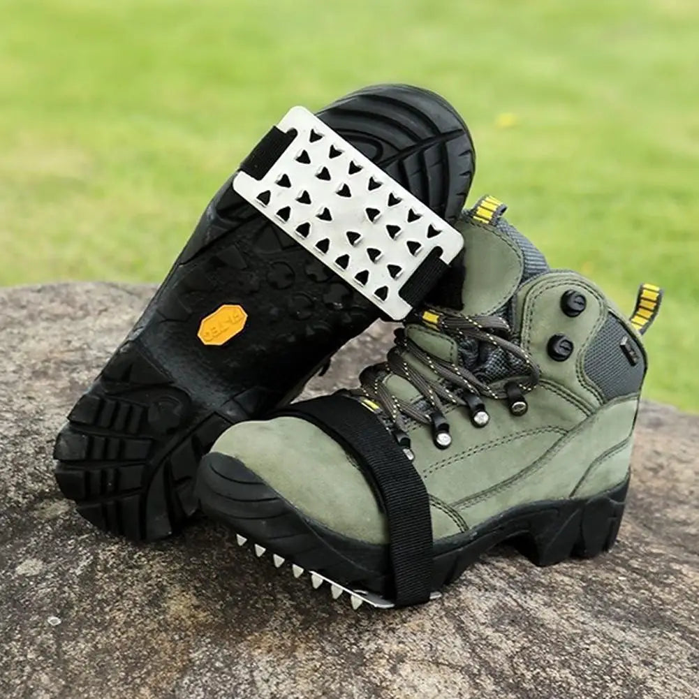 1 Pair Adjustable Stainless Steel Snow Claw Ice Grippers With System - Heavy-Duty Winter Climbing, Walking, Driving Grips Tool