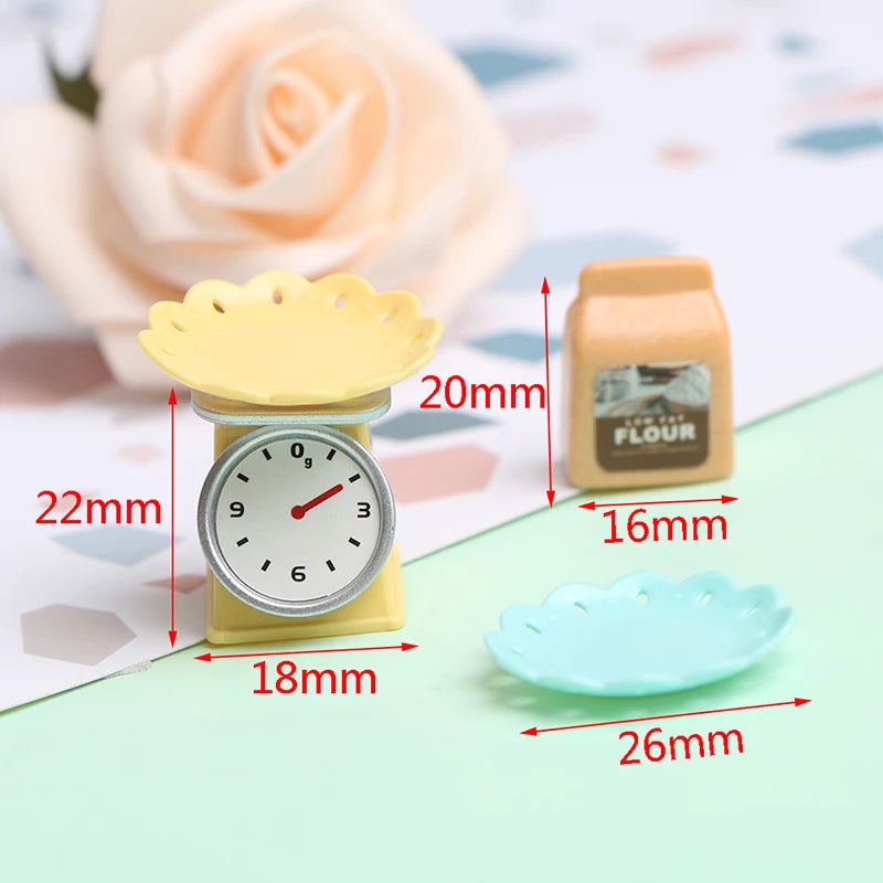 1PC Dollhouse 1/12 Scale Mini Bread Machine Miniature Kitchen Access Toaster Home Decoration Spoon Shovel Cookware Model
