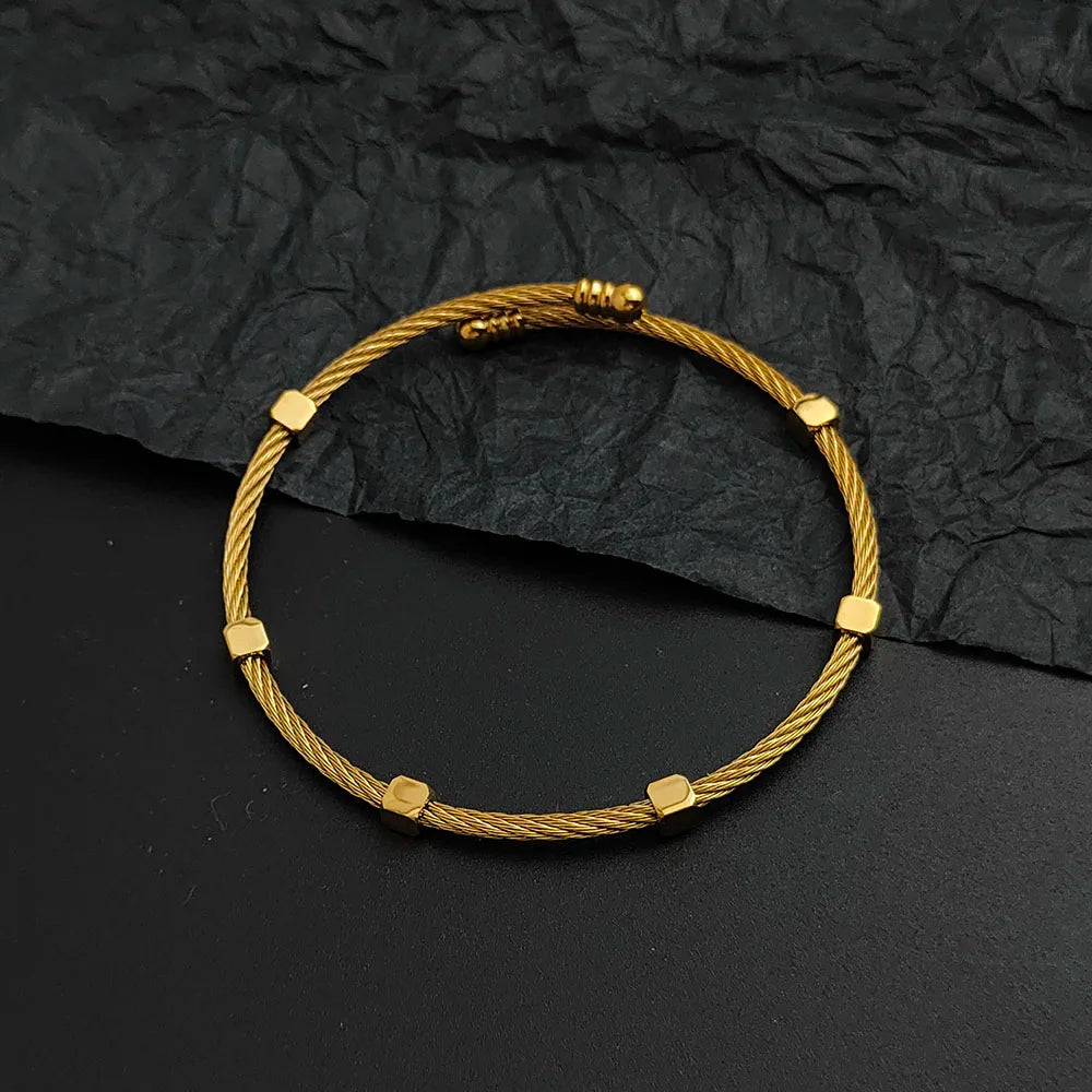 Creative wire thorn nut gold-plated stainless steel women's bracelet, waterproof and rust-free, couple bracelet