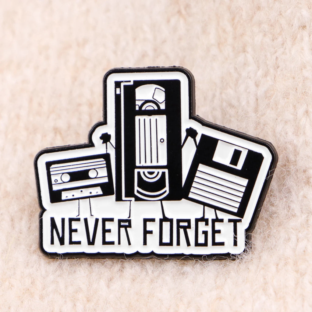 Vintage 1985 Brooch Creative Tape Enamel Pins Music TV Lapel Pin For Backpack Clothing Accessories Metal Badge Jewelry Gift
