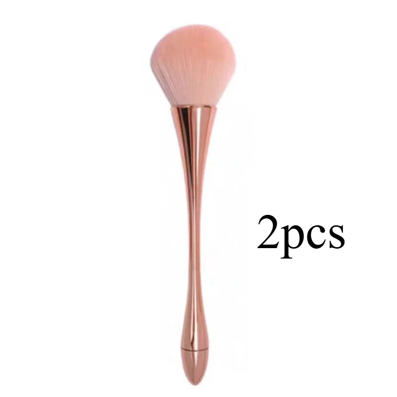 Luxurious nail brushes, new makeup brushes, blush brushes, nail brushes, dust brushes, and loose brushes