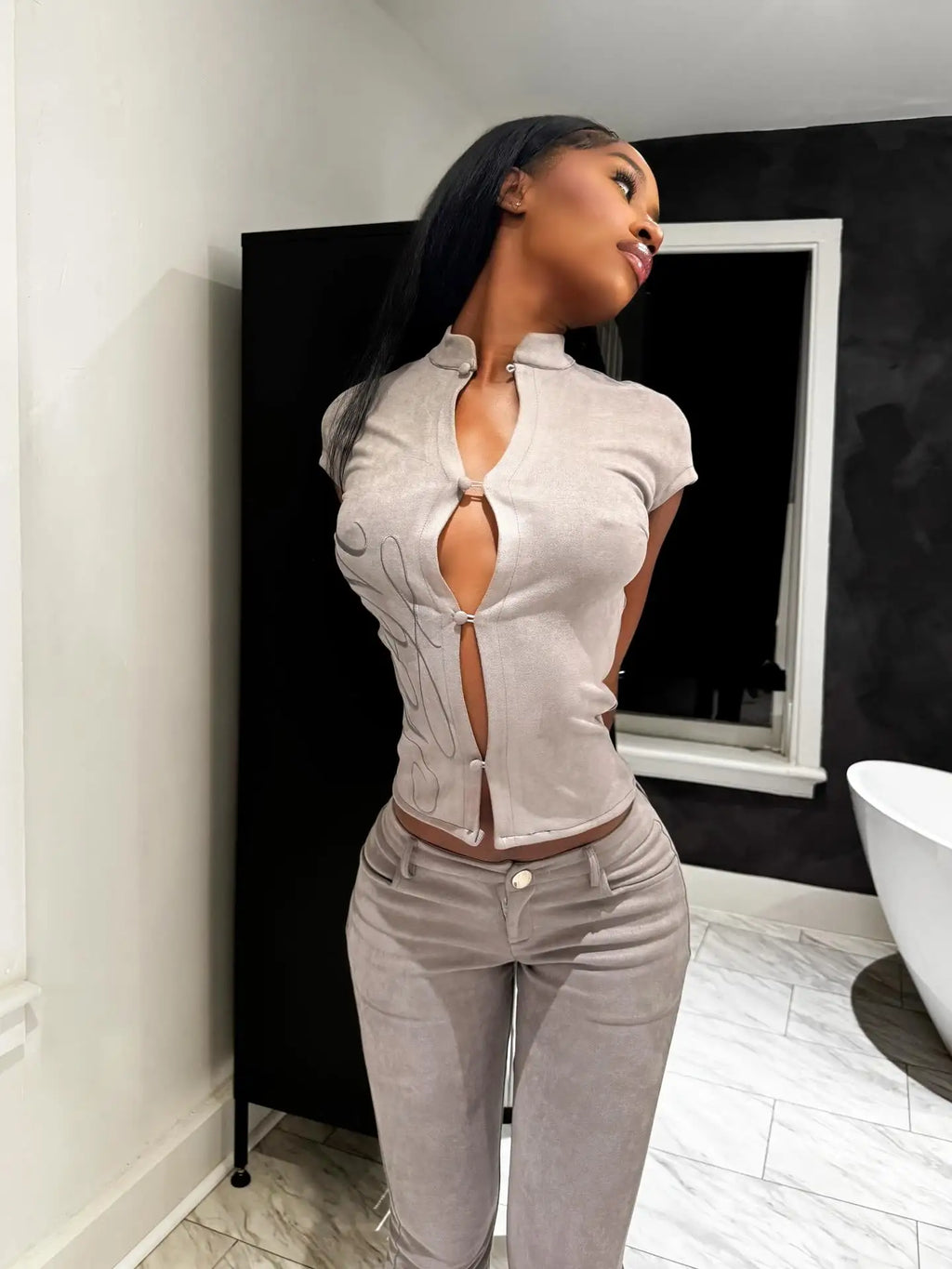 Y2K women's clothing Retro embroidered tops slimming sexy fashionable street trend simple high-end fashionable hotsweet Harajuku
