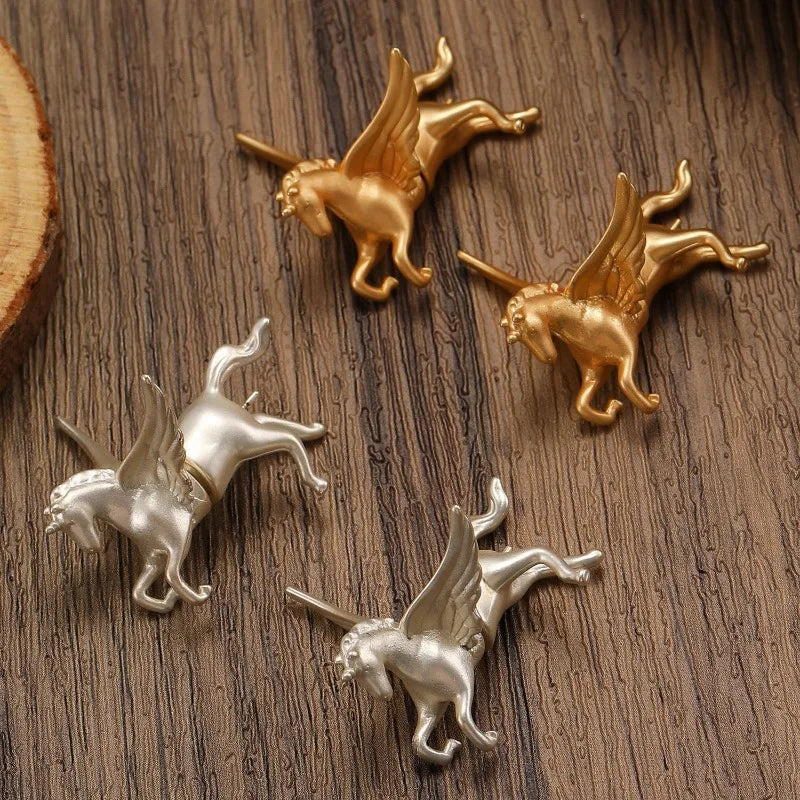 A Pair of Personalized Male Zodiac Pegasus Earrings, Trendy Women's Cute Pegasus Ear Studs, Fashionable Punk Jewelry Gifts