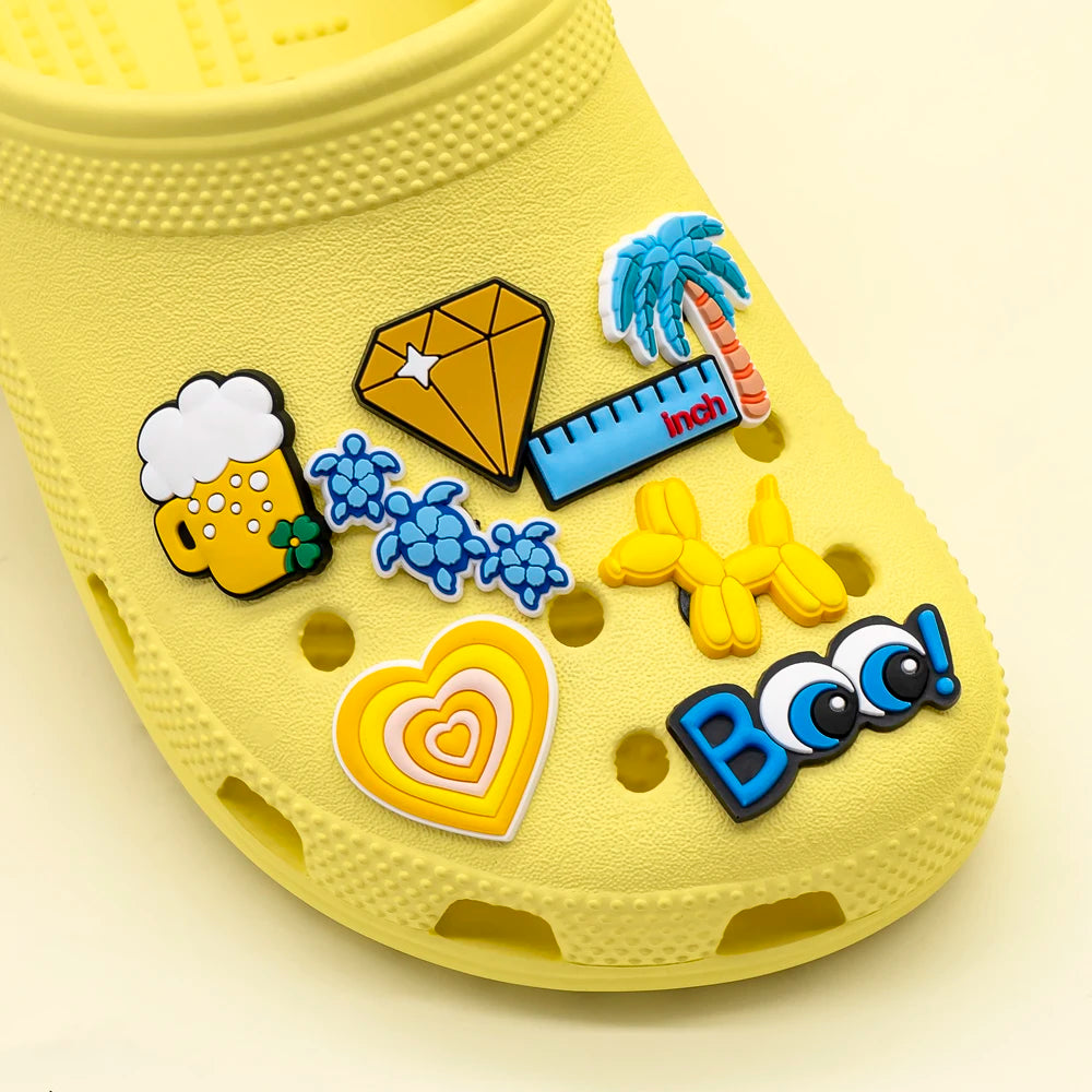 1/16pcs Cute Dog Butterfly Shoe Accessories for Women Girls Yellow Diamond Heart Shoe Charms Cherry Blossom Palm Pin Clog