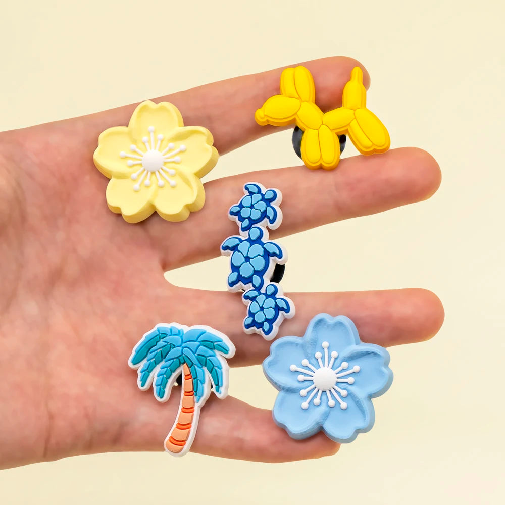 1/16pcs Cute Dog Butterfly Shoe Accessories for Women Girls Yellow Diamond Heart Shoe Charms Cherry Blossom Palm Pin Clog