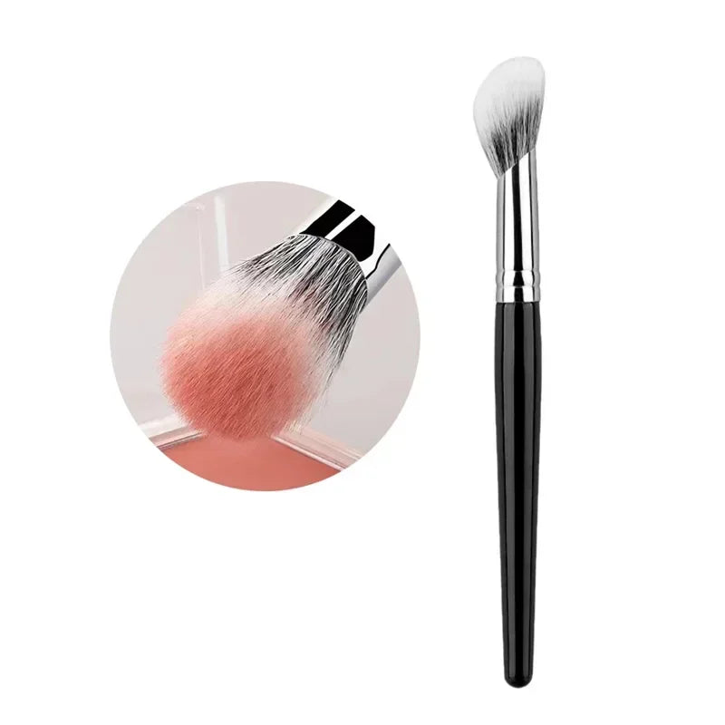 1/2PCS Peach Heart Blusher Brush - Precision Flat Applicator for Powder/Cream/Liquid, Vegan & Cruelty-Free Makeup Tool
