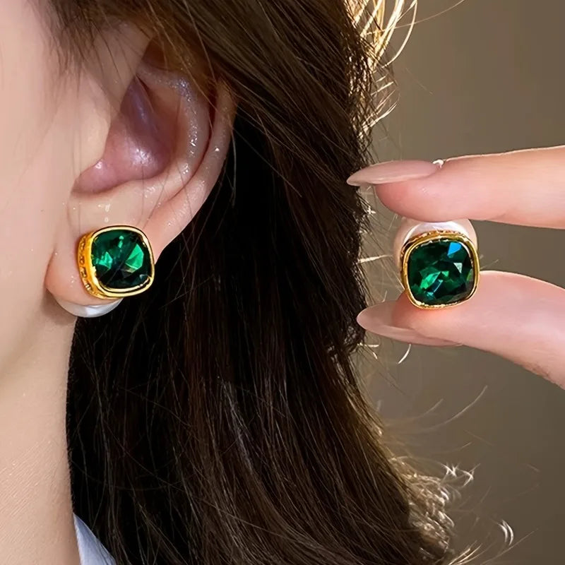 Retro Elegant Geometric Square Design Earrings with Inlaid Green Zirconia Ear Studs for Women's Daily and Party Occasions
