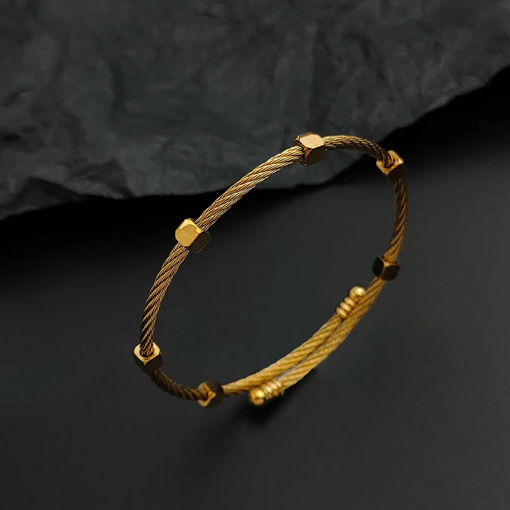 Creative wire thorn nut gold-plated stainless steel women's bracelet, waterproof and rust-free, couple bracelet