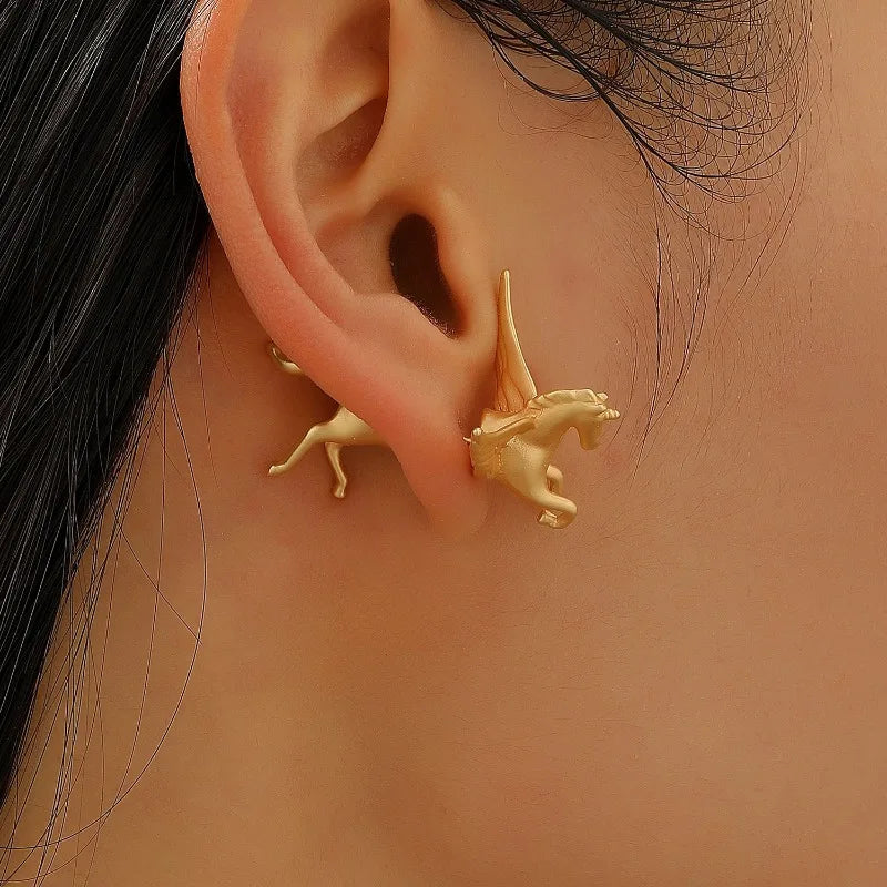 A Pair of Personalized Male Zodiac Pegasus Earrings, Trendy Women's Cute Pegasus Ear Studs, Fashionable Punk Jewelry Gifts